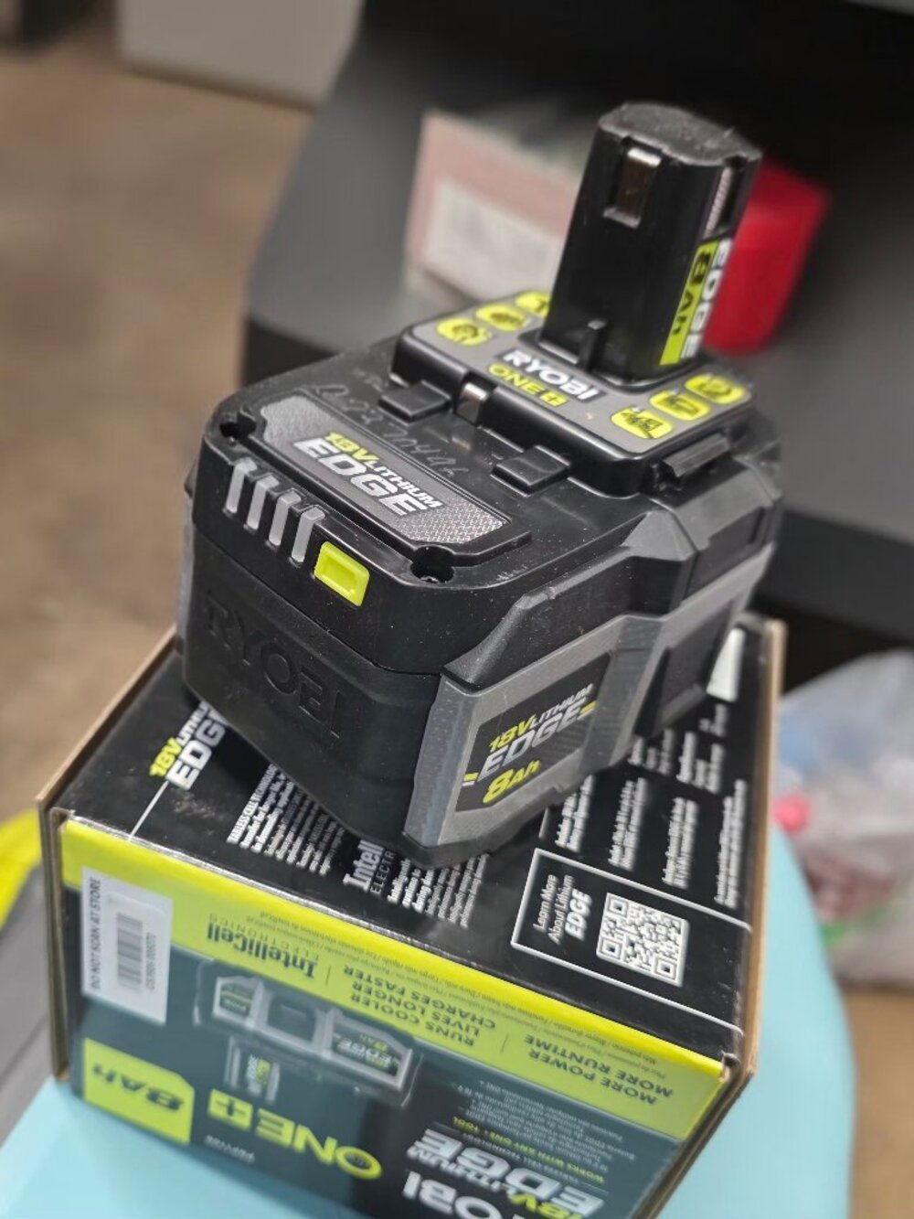 RYOBI ONE+ 18V 8Ah Lithium HIGH PERFORMANCE Battery PBP1008